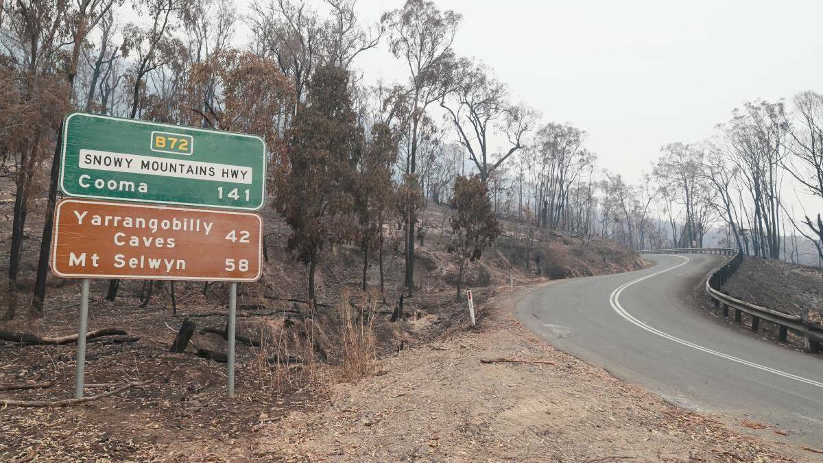 Firies protect Talbingo from 'atomic bomb' bushfire
