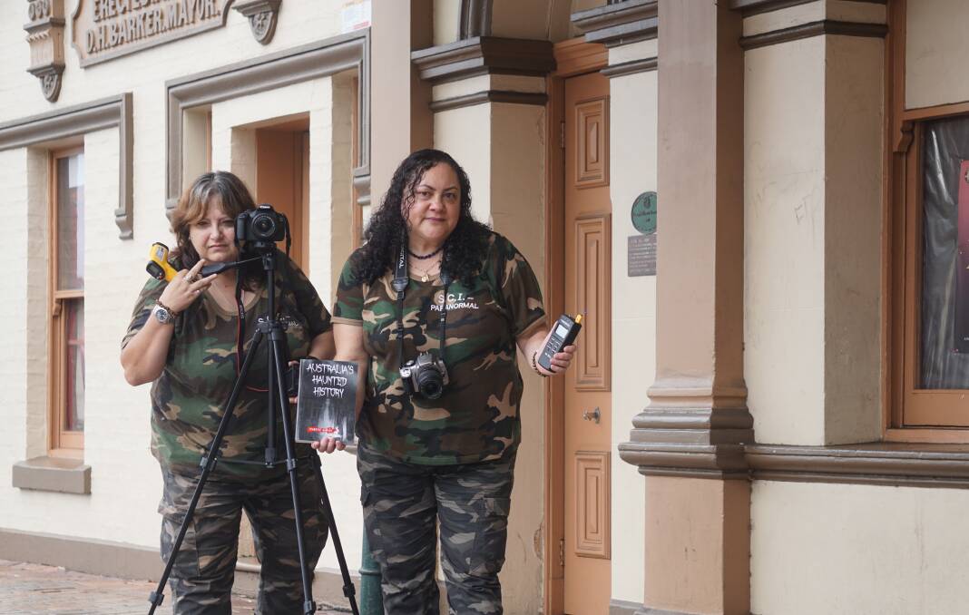 Jen Van Genderen and Jeanette Kamer are ready to lead the Fisher's Ghost hunt. Picture: Jess Layt