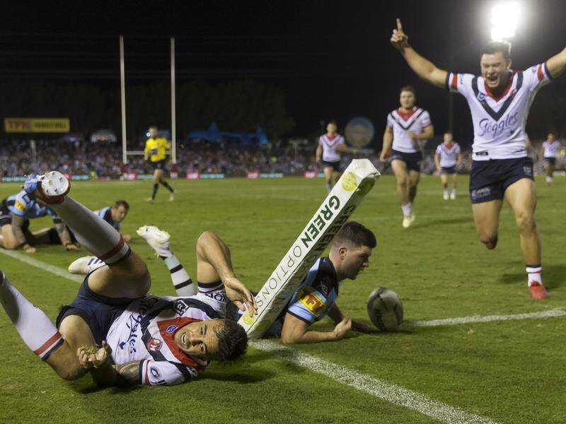 The Sydney Roosters have scored five tries in a 30-16 NRL thrashing of Cronulla.