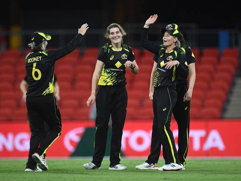 Meg Lanning (r) has welcomed the latest increase coming the way of the country's women cricketers.
