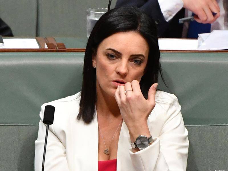 Bill Shorten says Emma Husar hasn't told him she will quit Labor to sit on the cross bench.