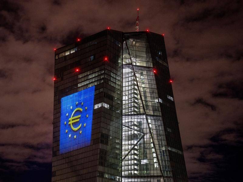 The euro held near one-month highs as odds narrowed on a July rate rise from the ECB.