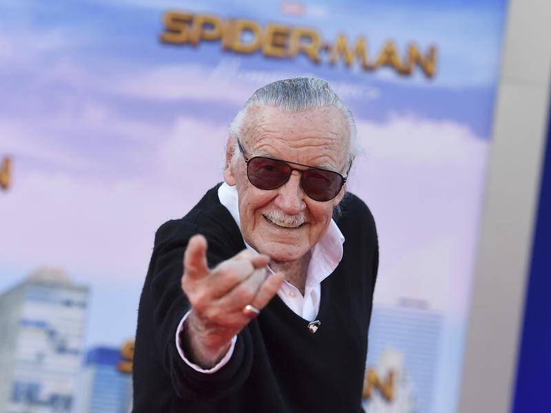 A US judge has issued a restraining order on a memorabilia dealer to stay away from Stan Lee.